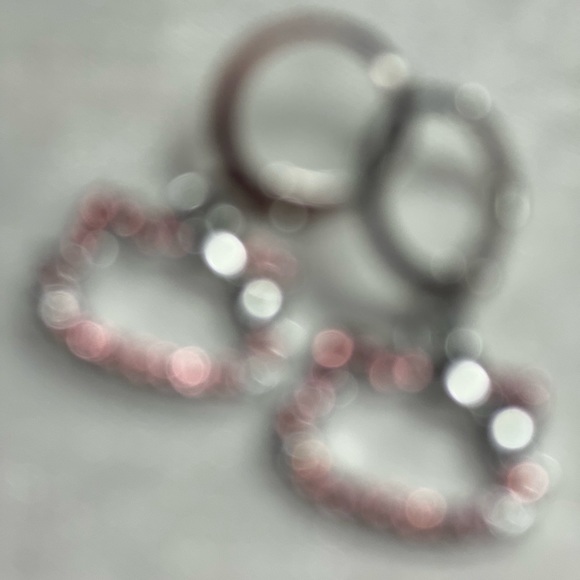 Hello Kitty Sanrio Earrings - Picture 3 of 5